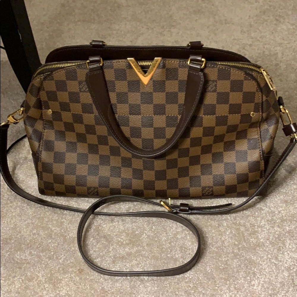*SOLD* Authentic Louis Vuitton Kensington Bowler
